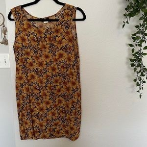 beautiful print dress/top❤️❤️

✨condition-no flaws 
✨size -10